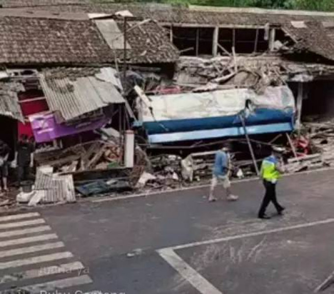 Kecelakaan truk tangki di Kalijambe Purworejo, 1 orang tewas