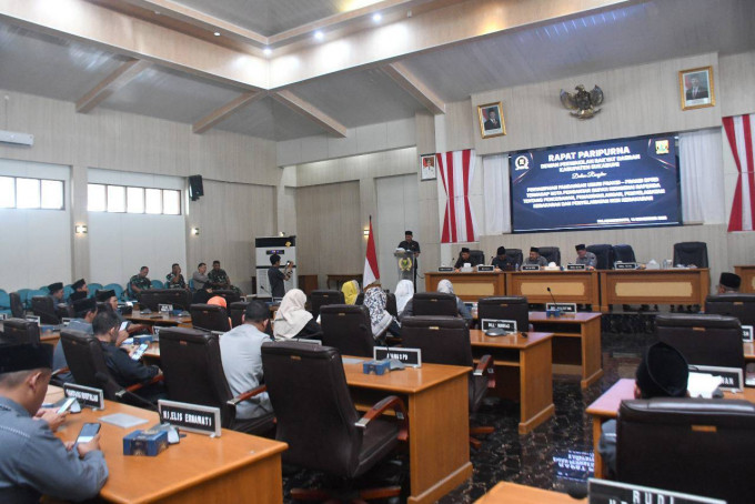 Bupati Sukabumi H.Asep Japar Hadiri Rapat Paripurna DPRD Bahas Raperda Pencegahan dan Penanggulangan Kebakaran