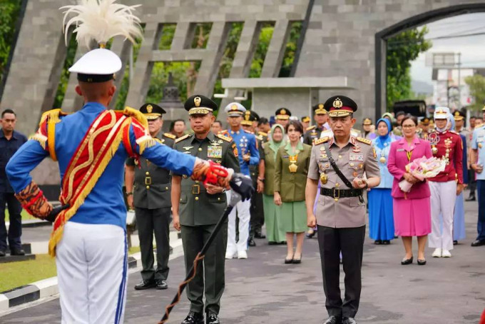 TNI-Polri kerahkan ribuan personel tangani bencana Sumatera yang makin parah