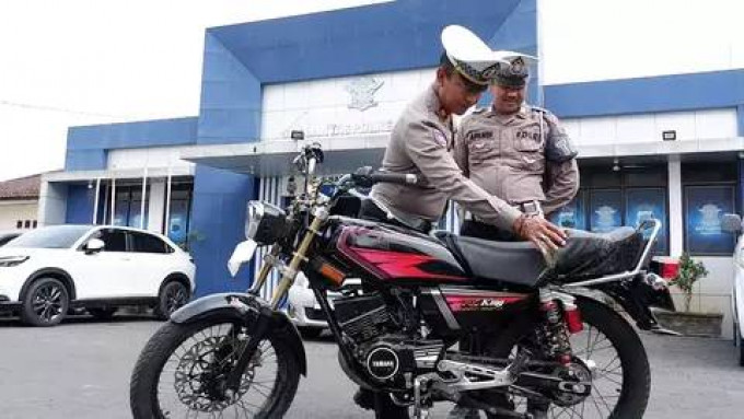 Pemotor RX King ditemukan tewas mengapung di sungai Pantura Demak