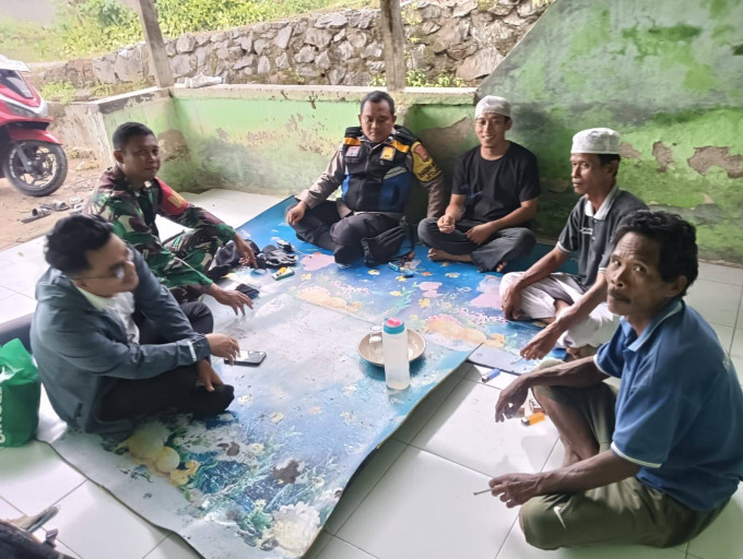 Bhabinkamtibmas Polsek Parungpanjang Laksanakan Silaturahmi dan Sambang Warga untuk Sampaikan Pesan Kamtibmas
