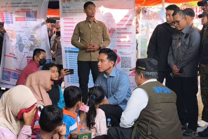 Tinjau 3 provinsi terdampak bencana, Gibran: Warga Sumatera tidak sendirian