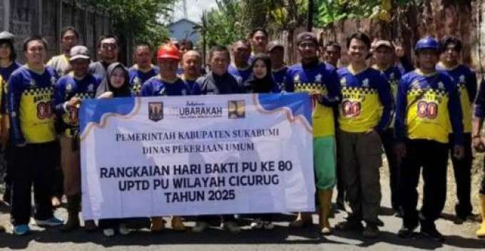 UPTD PU Wilayah III Cicurug Laksanakan Pemeliharaan Rutin, Babat Rumput di Ruas Warung Ceuri–Purwasari