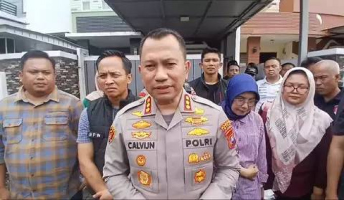 Prarekonstruksi siswi bunuh ibu kandung di Medan diwarnai 43 adegan