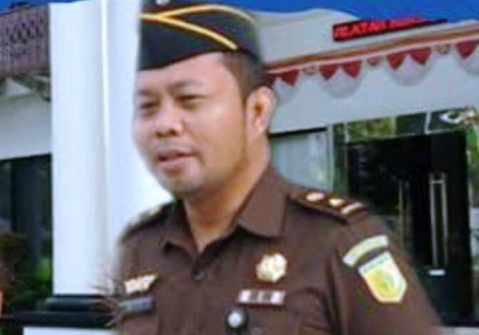 Seorang jaksa di HSU Kalsel sempat tabrak petugas KPK dengan mobil lalu kabur