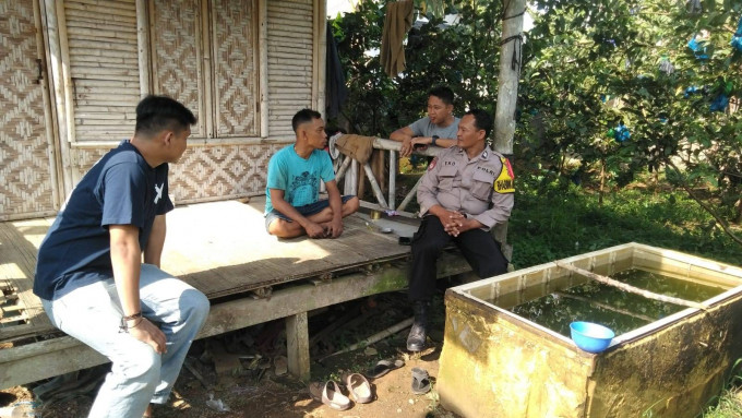 Bhabinkamtibmas Polsek Cijeruk Intensifkan Sambang Warga, Perkuat Deteksi Dini dan Kamtibmas