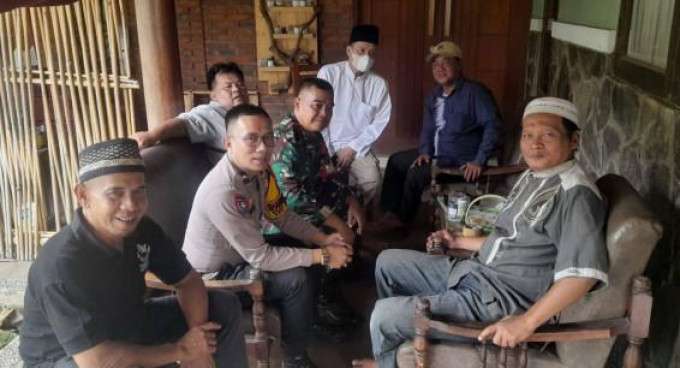 Polsek Jonggol Perkuat Sinergitas TNI-POLRI melalui Sambang Tokoh dan Warga untuk Jaga Harkamtibmas