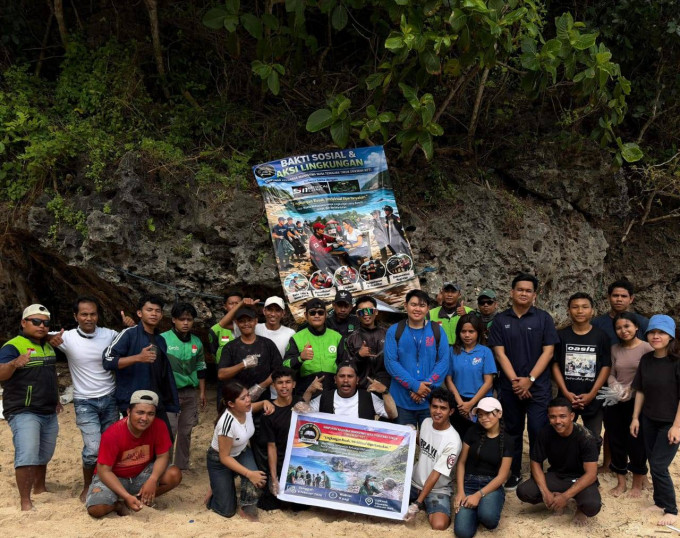 Hikmah NTT Bali, Lakukan Aksi Bersih Pantai di Picatu, Bersama Medical 911 Klinik, IKAMMASI dan Batman Bali!