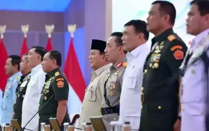 8 poin inti arahan Prabowo ke TNI-Polri
