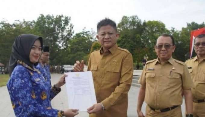 Perkuat Layanan Publik, Bupati Lanosin Kukuhkan 4.157 PPPK Paruh Waktu