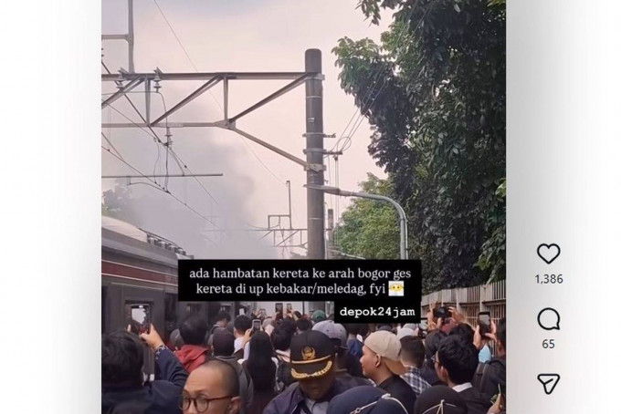KRL Jakarta Kota-Bogor terbakar di stasiun UP