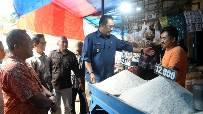 Jelang Ramadhan 1447 H, Bupati Sukabumi Sidak PSM Palabuhanratu, Harga Ayam Tembus Rp45 Ribu per Kilogram