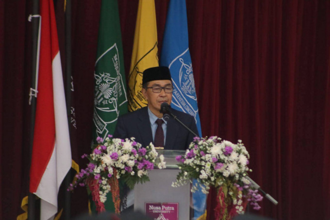Sekda Sukabumi Hadiri Wisuda ke-16 dan Pengukuhan Guru Besar Universitas Nusa Putra