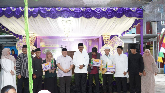 Warga Mangkalaya Residence Gunung Guruh Sambut Hangat Kehadiran Bupati Sukabumi, Apresiasi Perbaikan Jalan
