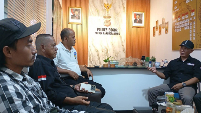 Kapolsek Parung Panjang Terima Piagam Penghargaan dari FWJI Korwil Bogor Raya