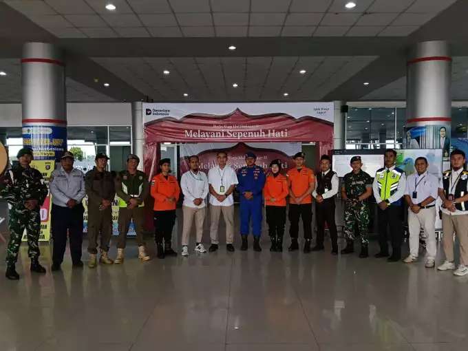Amankan Arus Mudik Lebaran, Anggota Kodim 1016/Palangka Raya Jaga Bandara Tjilik Riwut