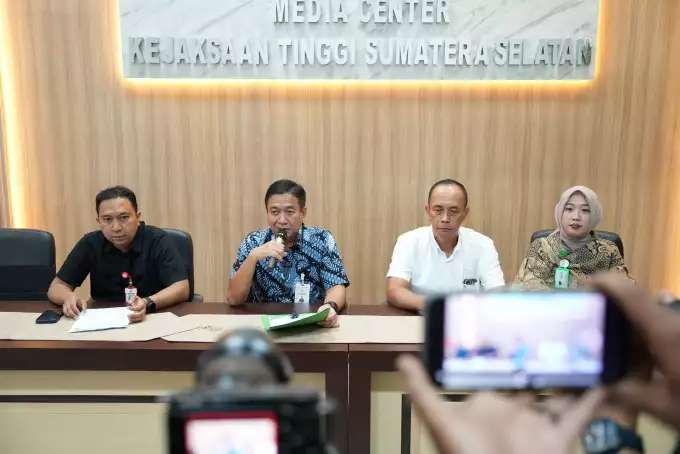 Kejaksaan Tinggi Sumatera Selatan Tetapkan 8 Tersangka Kasus Dugaan Korupsi Kredit Bank Pemerintah