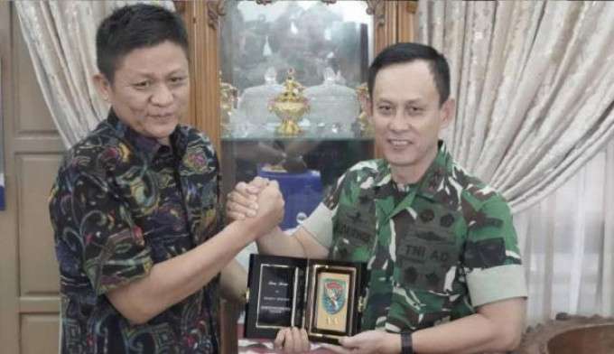 Bupati Enos Sambut Langsung Kunjungan Pangdam II/Sriwijaya, Perkuat Sinergi TNI dan Pemerintah Daerah
