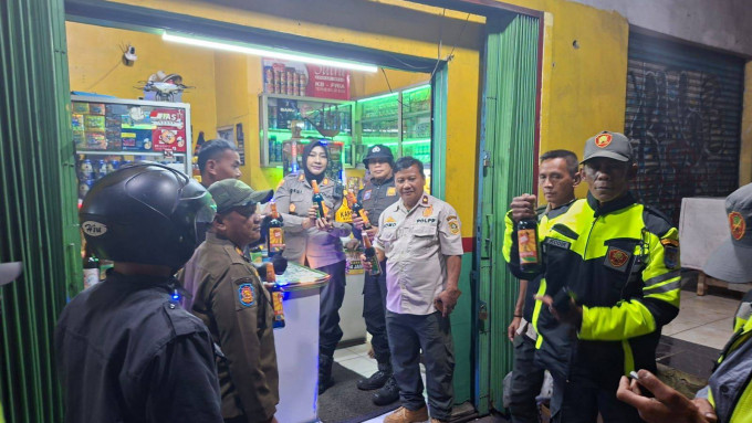 Giat Patroli KRYD Gabungan 3 Pilar, Kapolsek Megamendung Pastikan Antisipasi Gangguan Kamtibmas Wilayah Hukum Kecamatan Megamendung Aman Kondusif
