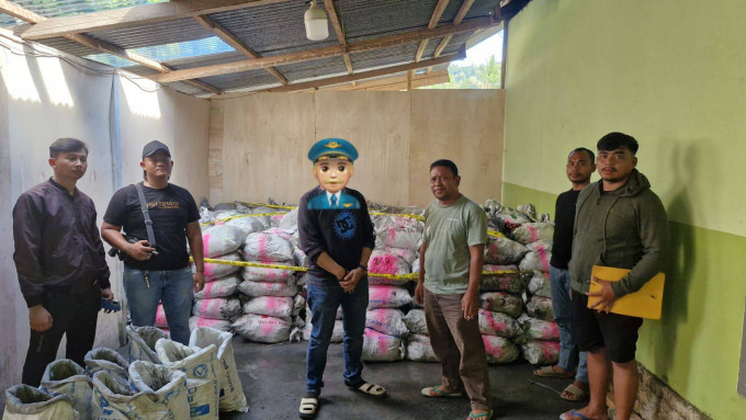 Polda Gorontalo Melakukan GAKKUM PETI Batu Hitam