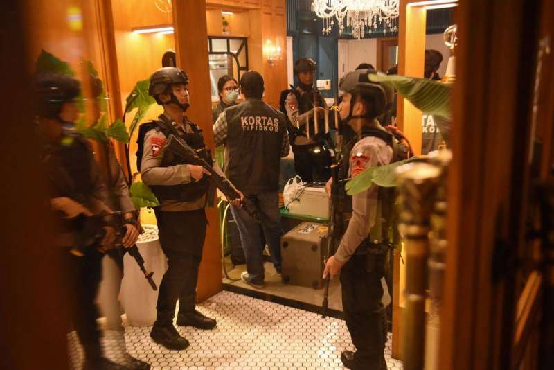 Polisi datangkan ahli kunci bongkar brankas Rp 60 Miliar di Kafe deClan Cipete yang dibuat berlapis