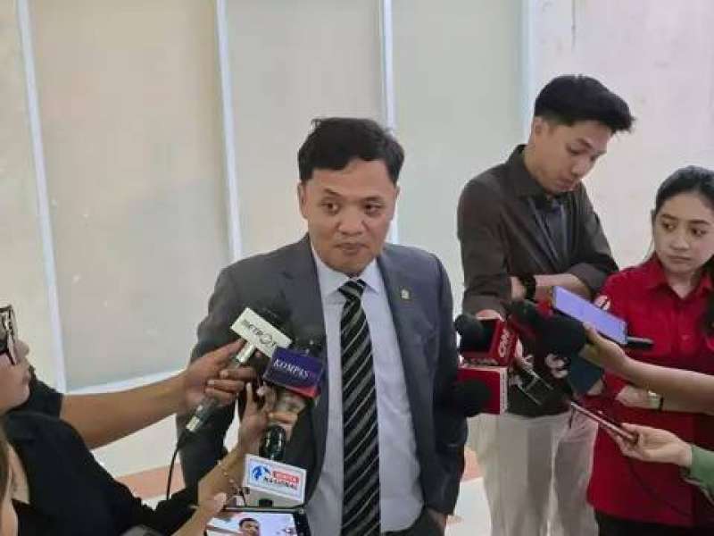 Banjir kritikan, DPR akui Pengalihan Kasus Febrie Adriansyah tak diatur KUHAP