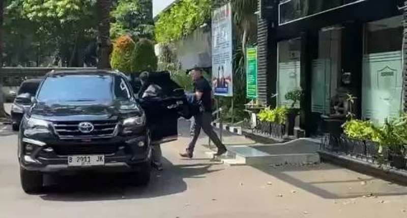FBI dan Secret Service turun tangan periksa uang sitaan kasus Febrie Adriansyah