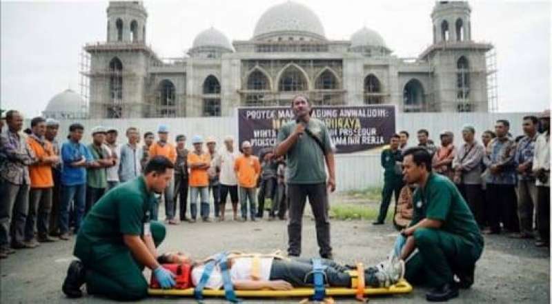 Proyek Masjid Agung Awwaludin: MAUNG Kubu Raya Minta Audit Penuh Prosedur Keselamatan Kerja