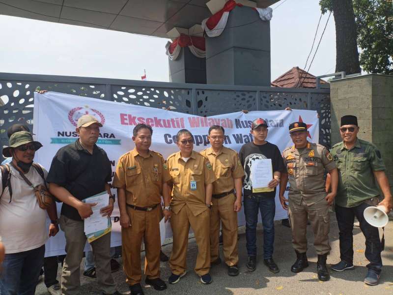 Massa EWNCW Desak Gubernur Tutup PT KIT dan PT Lonsum Tbk Estate Bangun Harja atas Dugaan Kejahatan Lingkungan dan Penyerobotan Lahan Warga
