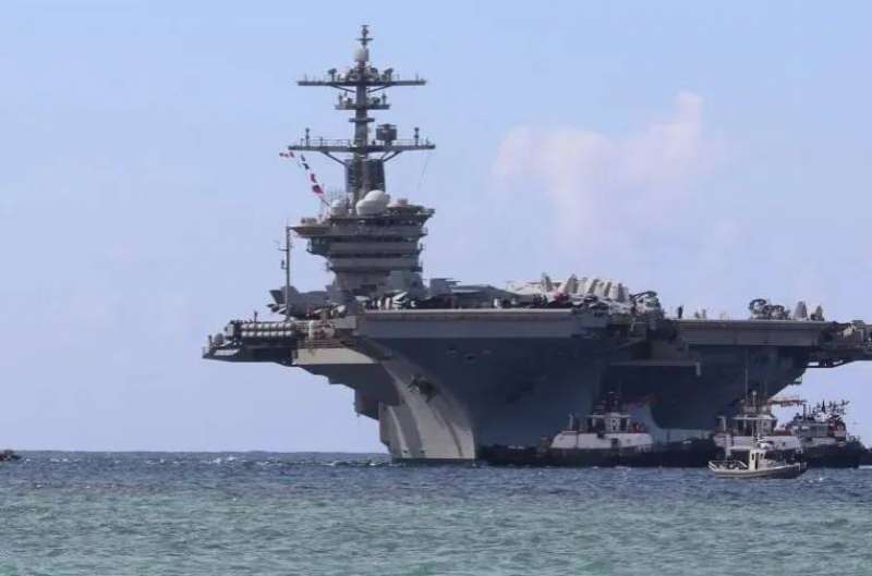 Baku hantam sendiri, 7 tentara AS tewas di kapal induk USS Lincoln