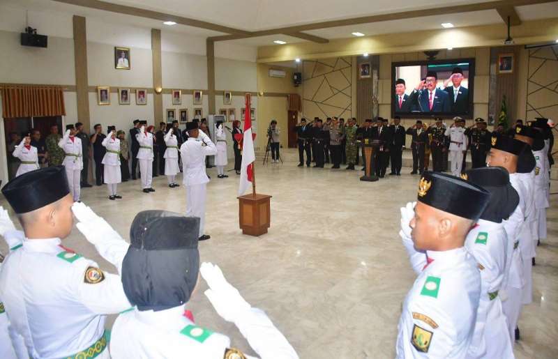 Pengukuhan Anggota Paskibraka Kabupaten Sukabumi, Bupati Sukabumi H. Asep Japar Tegaskan “Kehormatan dan Tanggung Jawab Besar”