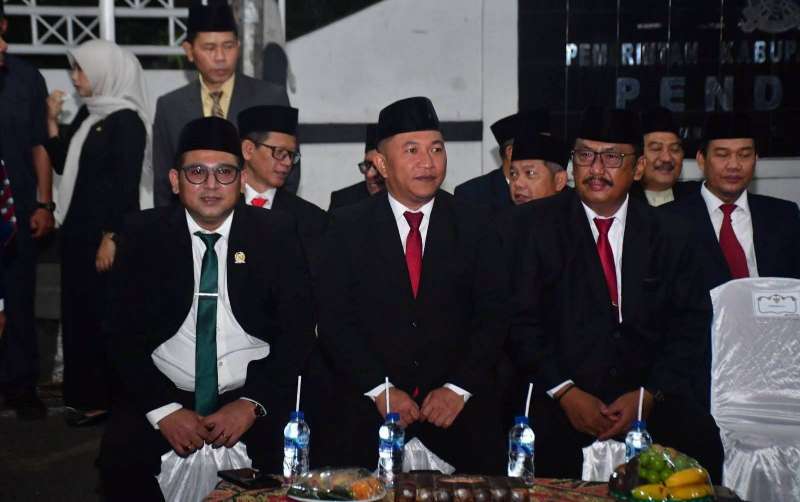 Kepala Dinas Perikanan Kabupaten Sukabumi Sri Padmoko Hadiri Taptu dan Pawai Obor HUT ke-81 RI