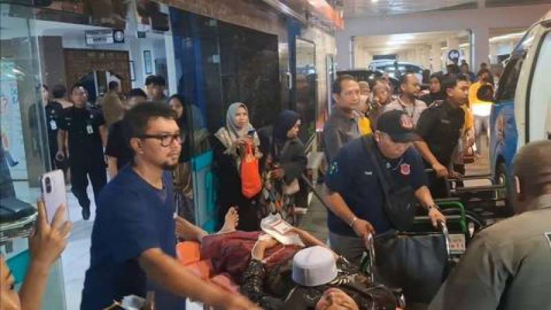 Keracunan MBG, ratusan santri di Sidoarjo masuk RS