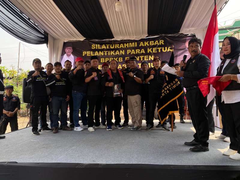 Penyerahan SK dan KTA pengurus BPPKB Banten se-Jakarta Timur 