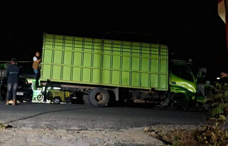 UPTD KPH Rongkong Dinas Lingkungan Hidup dan Kehutanan Prov Sulsel Berhasil Amankan Kayu Ilegal 
