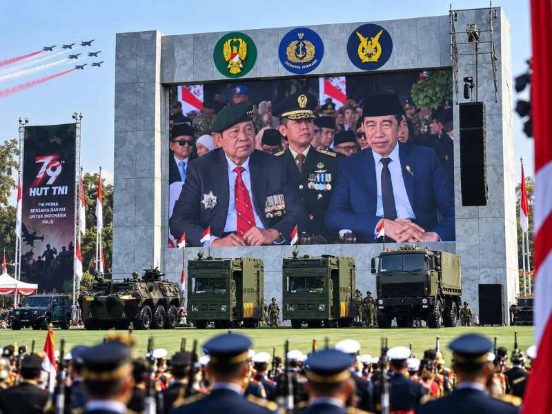 Momen SBY dan Jokowi duduk berdampingan di HUT TNI 2026
