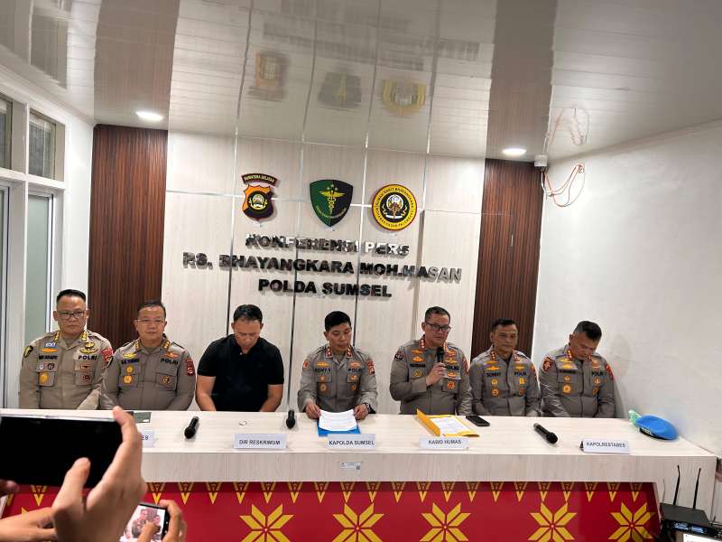 Dua Jurnalis Jadi Korban Bentrokan di Mapolda Sumsel, Kapolda Rony Samtana Janji Usut Tuntas