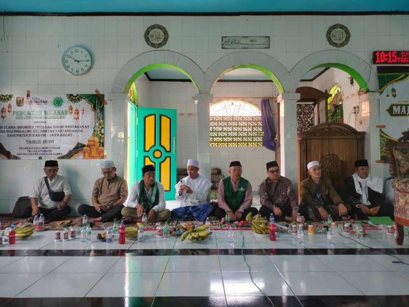 Perkuat Ukhuwah Islamiyah dan Kebersamaan Warga, Pemdes Bojonggaling Kec. Bantargadung Sukabumi Gelar Pengajian Rutin Sahriyahan