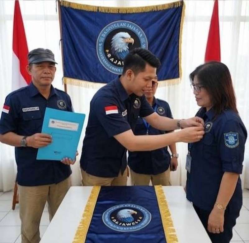 KTA Simbol Tanggung Jawab - Sekjen RAJAWALI Batam: Tunjukkan Kinerja Nyata untuk Masyarakat 