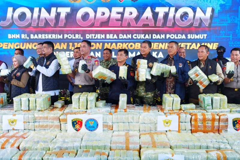Pangdam I/BB Hadiri Pengungkapan 1.160 Paket Ketamine di Kapal Tanker Global 168