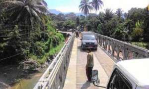 Jembatan Darurat Selesai, Ruas Jalan Padang-Bukittinggi Kembali Tersambung