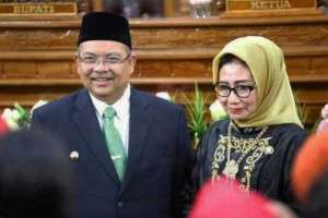OTT KPK, Pasutri Bupati dan Ketua DPRD Kutai Timur Ditangkap