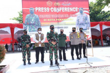 Tinjau Vaksinasi di SMPN Pekanbaru, Panglima TNI Dialog Aktif Dengan Siswa