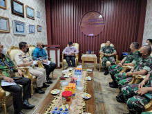 Kunjungan Kerja Brigjen Suparlan Purwo Utomo Komandan Puslatpur Martapura, Disambut Hangat H. Lanosin