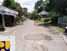 Dinas PU Kab. Sukabumi Tangani Sementara Plat Jebol Di Sagaranten Kabupaten Sukabumi 