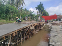 Pemerintah Desa Mekar mukti Realisasikan Dana Desa Bangun Jembatan Penghubung Tuk Petani Bangkit Dan sejahtera.