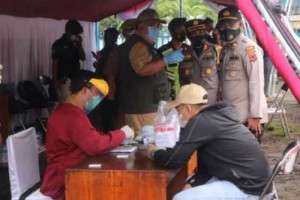 Tinjau PPKM Diperbatasan, Bupati H.MARWAN " Antisipasi Dengan Baik, Cegah Lonjakan Covid-19"