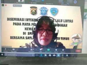 Zoom Meeting SMPN 1 Martapura Dengan Polres OKU Timur Jadi Pilot Project