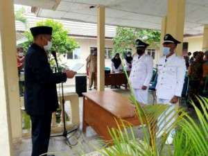 Camat Cempaka Lantik Dua PJS Kepala Desa Gunung Batu Dan Negeri Sakti