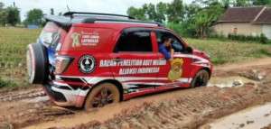 Jalan Rusak Parah, Masyarakat Desa Karang Jaya Harapkan Perbaikan Segera